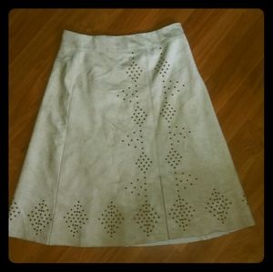 💚5/30💚Suede Skirt from Chico's Size 1